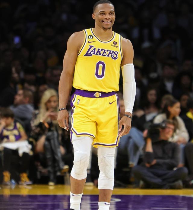 他打起了第, 他的到来, 他一直是底 他打起了第, 他的到来, 他一直是底